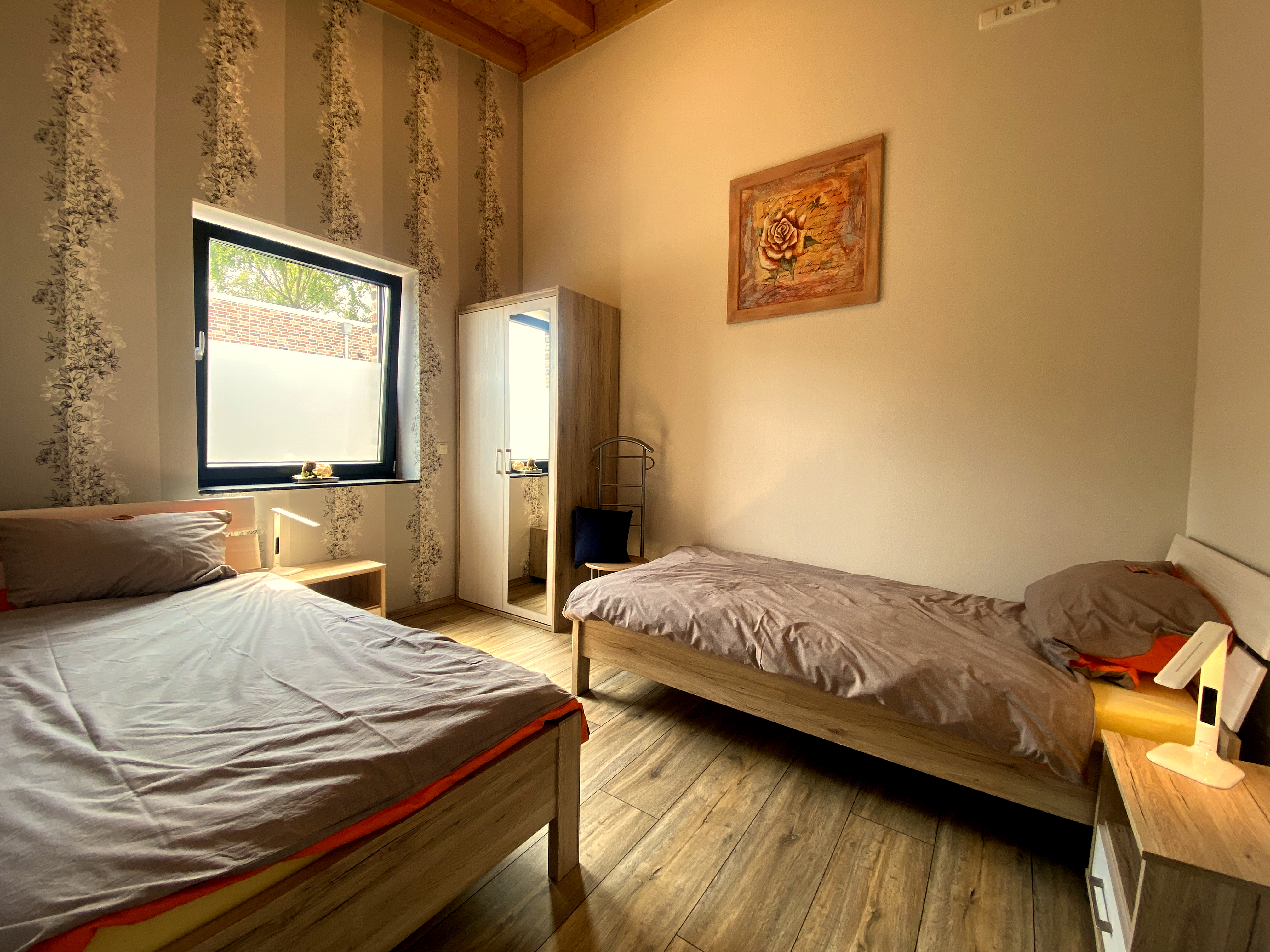 2 bed room
